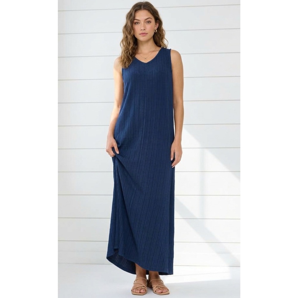 Andree by Unit Women's Medium Maxi Dress Navy Sleeveless V Neck NWT Ribbed